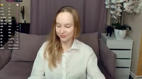 Nicoletta online show from February 5, 7:07 pm