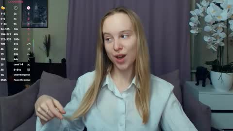 Nicoletta online show from February 20, 9:15 pm