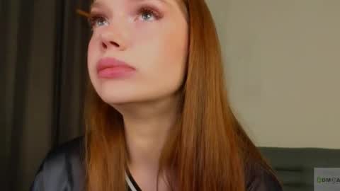 Snapshot of nicole_broown chatting on May 14, 9:10 pm Nicole online show from May 14, 9:10 pm