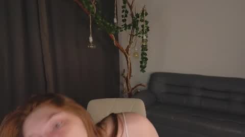 Snapshot of nicole_broown chatting on July 2, 9:10 pm Nicole online show from July 2, 9:10 pm