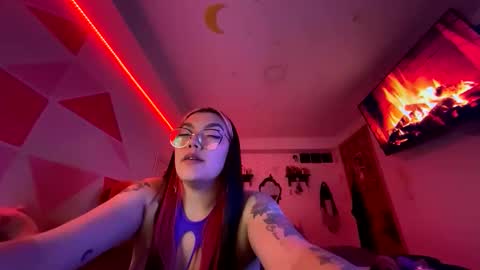 Nicole online show from March 28, 5:51 am