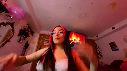 Nicole online show from April 10, 4:39 am