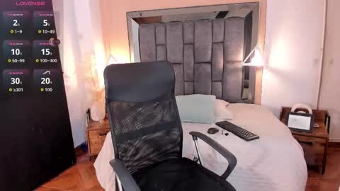 N A T A L I A online show from September 22, 8:00 pm