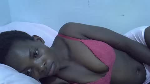 nicoleberry254 online show from February 10, 3:21 pm