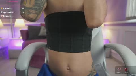 Nicole Crawft online show from October 4, 7:12 pm