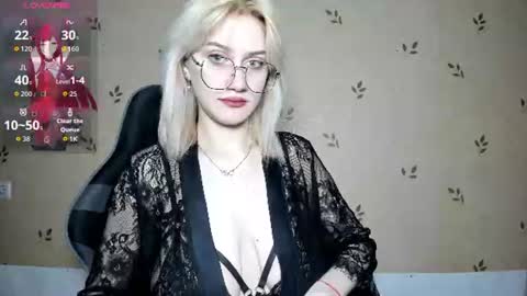 Snapshot of nicoledaviss_ chatting on July 25, 7:11 pm NicoleDavis online show from July 25, 7:11 pm