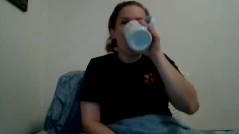 Nicole online show from April 8, 10:15 am