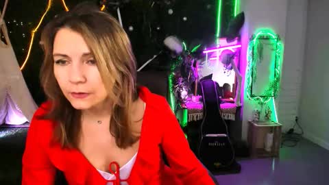 nicolehits online show from March 3, 1:06 pm