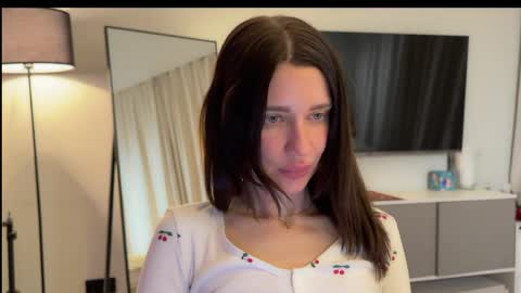 Snapshot of nicolekira chatting on March 23, 10:47 pm nicolekira online show from March 23, 10:47 pm