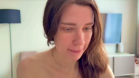 Snapshot of nicolekira chatting on April 7, 9:10 am nicolekira online show from April 7, 9:10 am