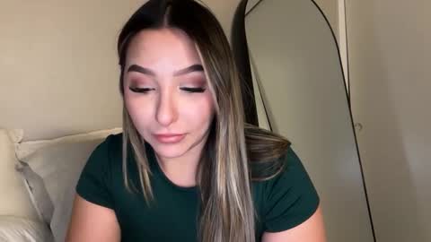nicolelovesyou444 online show from March 10, 10:48 pm