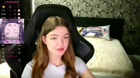 NicoleMeew online show from January 28, 10:45 pm