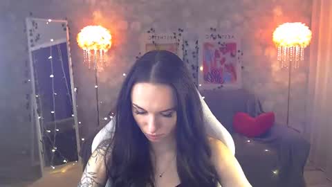Snapshot of nicolemerz chatting on June 11, 4:16 pm Nicole online show from June 11, 4:16 pm
