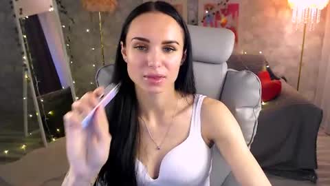 Snapshot of nicolemerz chatting on June 23, 3:43 pm Nicole online show from June 23, 3:43 pm