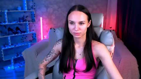 Snapshot of nicolemerz chatting on July 7, 5:39 pm Nicole online show from July 7, 5:39 pm