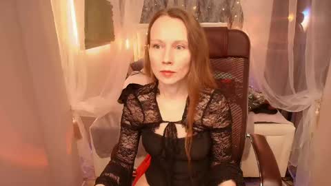 Snapshot of nicolemiless chatting on April 17, 12:19 pm Nicole online show from April 17, 12:19 pm