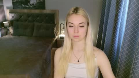 Snapshot of nicolestunning chatting on May 16, 5:59 am NicoleStunning online show from May 16, 5:59 am