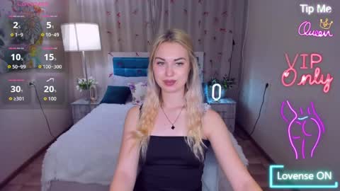 Snapshot of nicolestunning chatting on June 2, 5:53 am NicoleStunning online show from June 2, 5:53 am