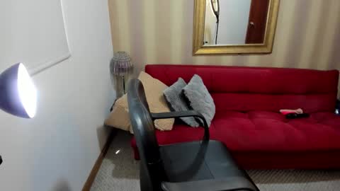 Nicolettcolin  online show from February 13, 5:20 pm