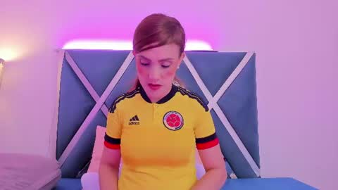 Snapshot of nicoll_89 chatting on June 17, 12:07 pm nicoll_89 online show from June 17, 12:07 pm