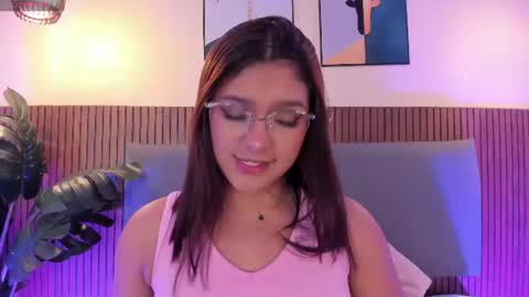 Snapshot of nicolleevan_ chatting on July 6, 12:13 pm NICOLLE EVANS online show from July 6, 12:13 pm