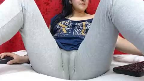 Snapshot of nicolleowens chatting on July 8, 10:58 pm NICOLLE online show from July 8, 10:58 pm