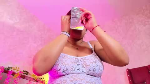 Nicolle Miley online show from February 28, 5:41 am