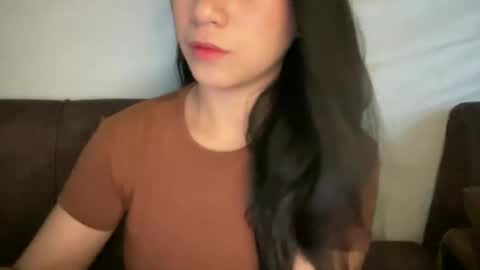 Snapshot of nicollete_snow chatting on June 16, 5:10 am NIC 333 online show from June 16, 5:10 am
