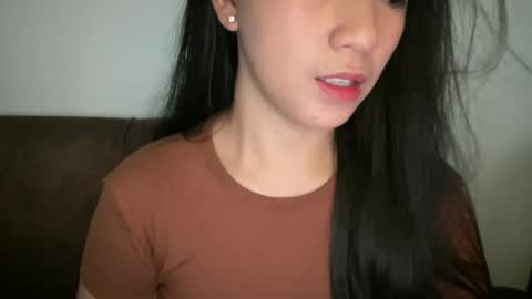 Snapshot of nicollete_snow chatting on June 17, 5:32 am NIC 333 online show from June 17, 5:32 am