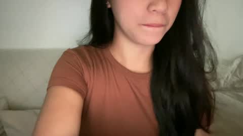 Snapshot of nicollete_snow chatting on June 23, 5:27 am NIC 333 online show from June 23, 5:27 am