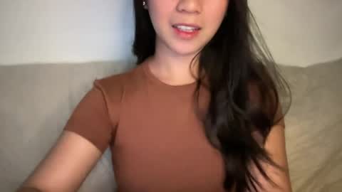 Snapshot of nicollete_snow chatting on August 3, 4:11 pm NIC 333 online show from August 3, 4:11 pm