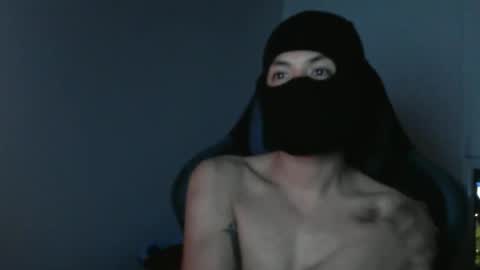 Snapshot of nicolorin25 chatting on March 15, 11:33 pm Nico Lorin online show from March 15, 11:33 pm