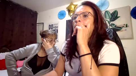 nicoltatiana_ online show from July 9, 11:20 pm