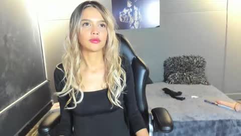 Nicol online show from February 13, 9:55 pm