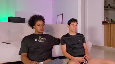 Snapshot of nicoymark1 chatting on July 23, 4:21 am Nico y Mark online show from July 23, 4:21 am