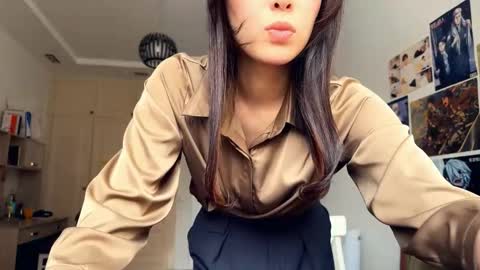 Snapshot of nievesshippey chatting on February 16, 9:16 am Hanna online show from February 16, 9:16 am