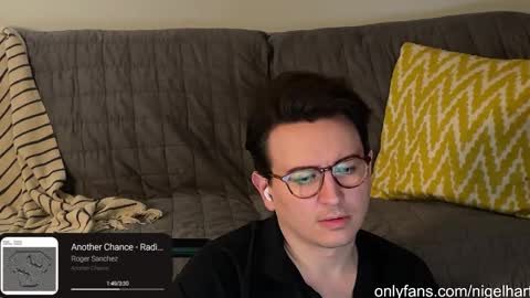 Nigel Hart online show from January 1, 1:58 am