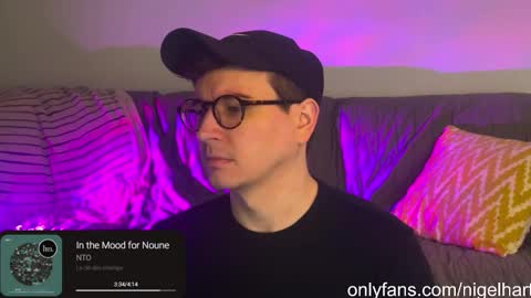 Nigel Hart online show from February 4, 1:02 am