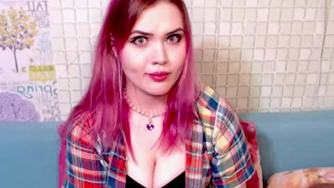 Snapshot of night_shine chatting on December 7, 10:56 am night_shine online show from December 7, 10:56 am