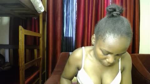 Snapshot of nightnurse_xx chatting on October 21, 10:38 am Tina online show from October 21, 10:38 am