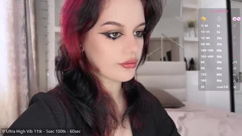 Snapshot of nightpurr chatting on June 3, 11:46 am Darcy online show from June 3, 11:46 am