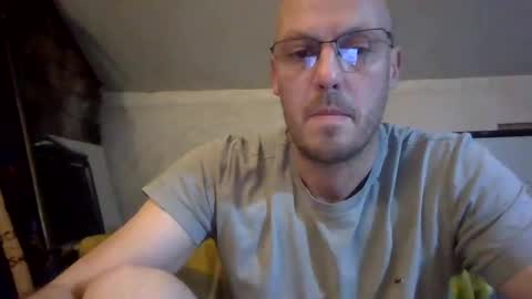 Snapshot of nighttime654539 chatting on December 16, 12:04 am nighttime online show from December 16, 12:04 am