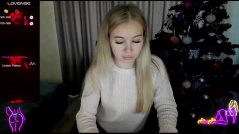 Snapshot of nigo_nika chatting on December 23, 9:07 am nigo_nika online show from December 23, 9:07 am