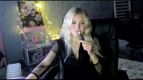 Snapshot of nigo_nika chatting on April 30, 8:57 pm nigo_nika online show from April 30, 8:57 pm
