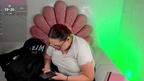 Anni online show from February 6, 10:24 pm