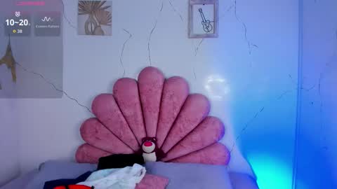 Anni online show from February 12, 11:22 pm