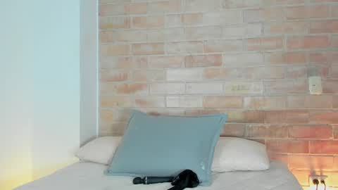 Snapshot of niicole_steele chatting on July 12, 1:51 am Niicole online show from July 12, 1:51 am