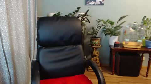 Snapshot of nika_black111 chatting on December 10, 3:55 pm Nika online show from December 10, 3:55 pm