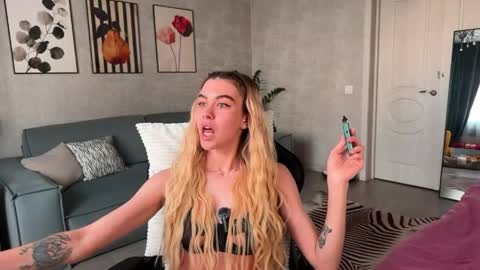 Snapshot of nika_lodge_official chatting on May 2, 12:21 pm Russian sweet baby online show from May 2, 12:21 pm