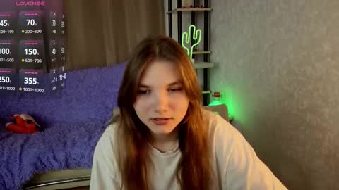 Snapshot of nika_omg chatting on September 18, 5:48 pm Nika online show from September 18, 5:48 pm